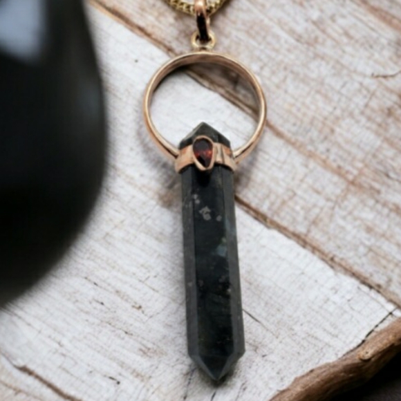 Larvikite w/ Garnet Copper pendant Necklace - Picture 9 of 12